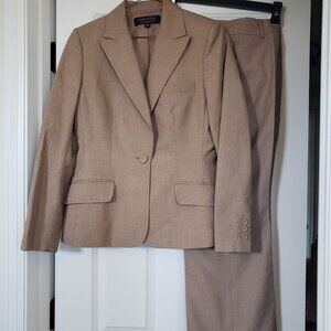 Anne Klein Essential Pantsuit, light brown, two pieces, fully lined